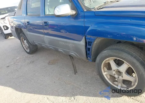 2003 Chevrolet Avalanche 1500 из США, поврежденный, VIN 3GNEC13T03G182539